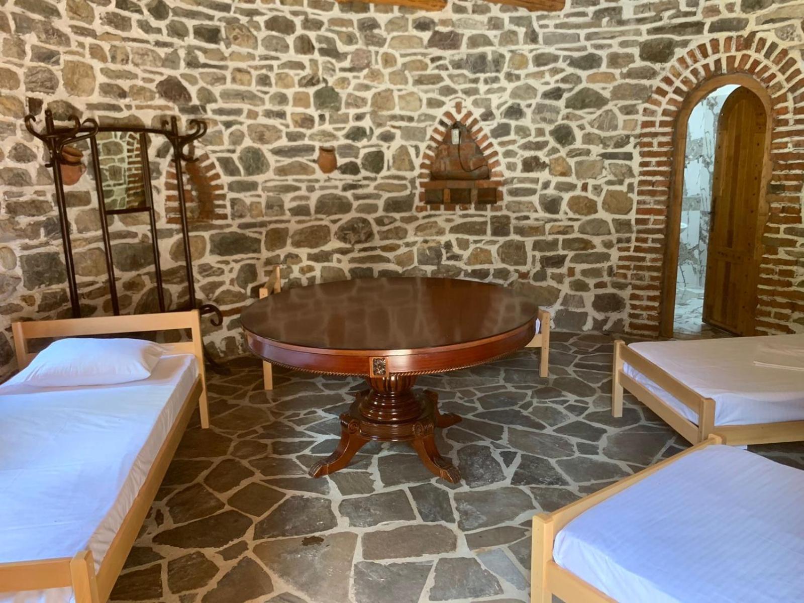 ホテル Dibra Park Agrotourism Peshkopi エクステリア 写真