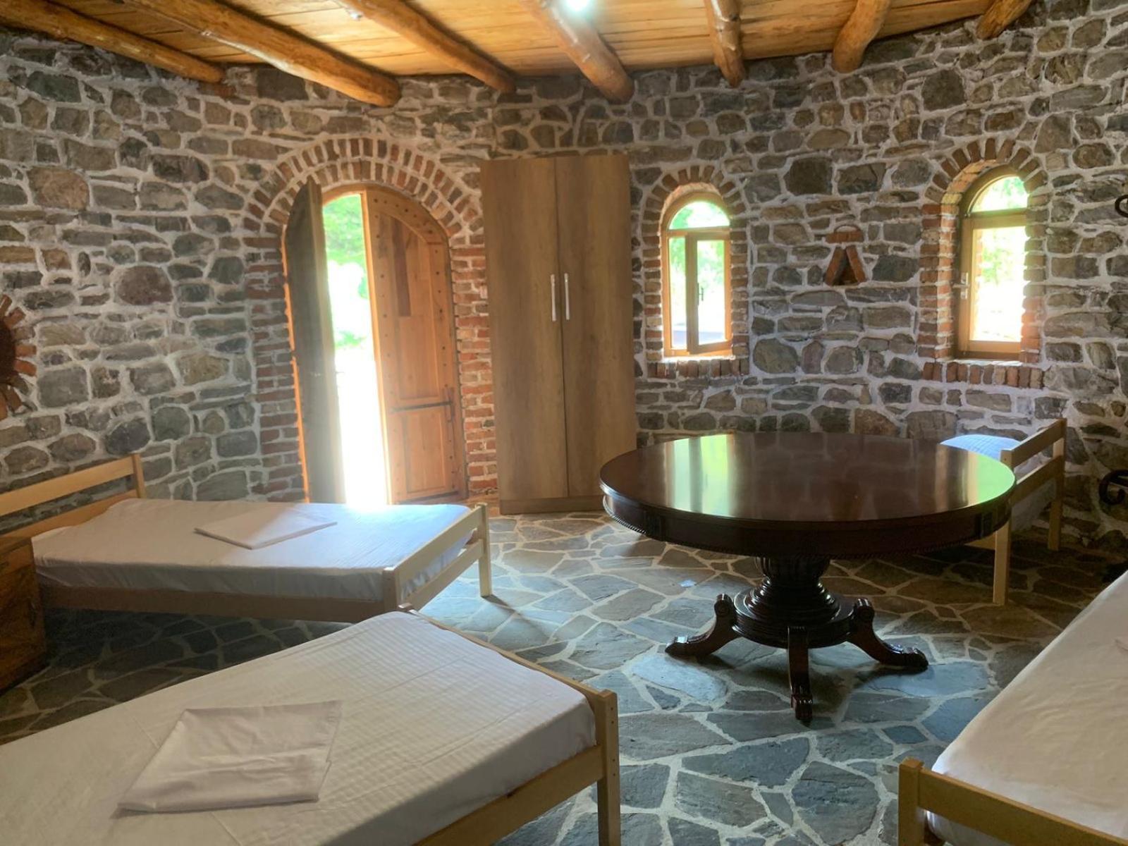 ホテル Dibra Park Agrotourism Peshkopi エクステリア 写真